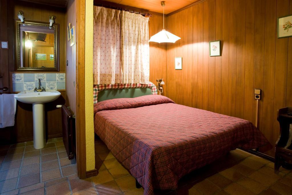Niu Dels Falcons Bed and Breakfast La Molina  Pokój zdjęcie