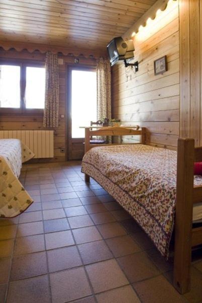 Niu Dels Falcons Bed and Breakfast La Molina  Pokój zdjęcie